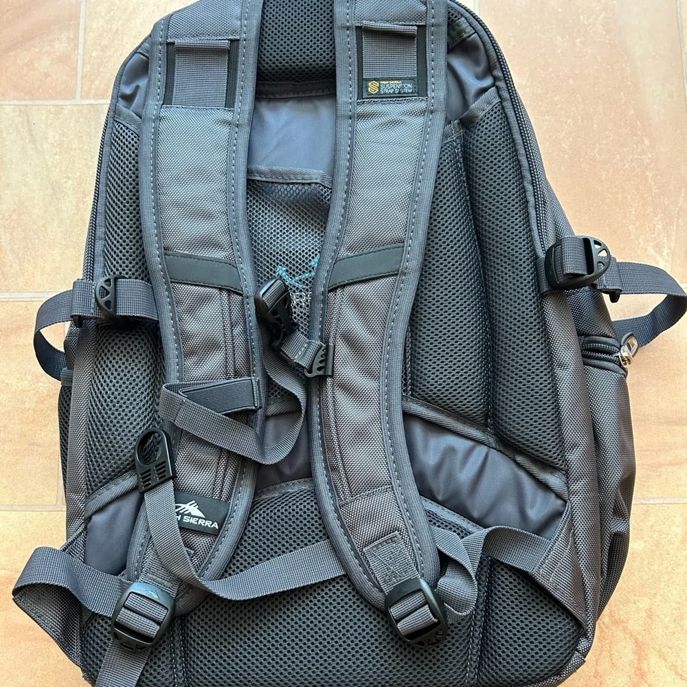 NWT High Sierra Black & Gray Pro Series Business Laptop Travel Backpack